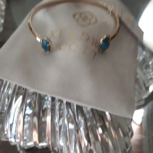 Kendra Scott braclet